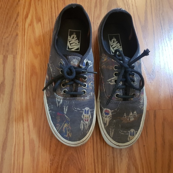 Vans Authentic with Native American Pattern - Picture 3 of 4